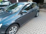 Renault Megane ENERGY TCe 100 Experience Experience - Renault Megane mit Benzin-Antrieb: Kleinwagen