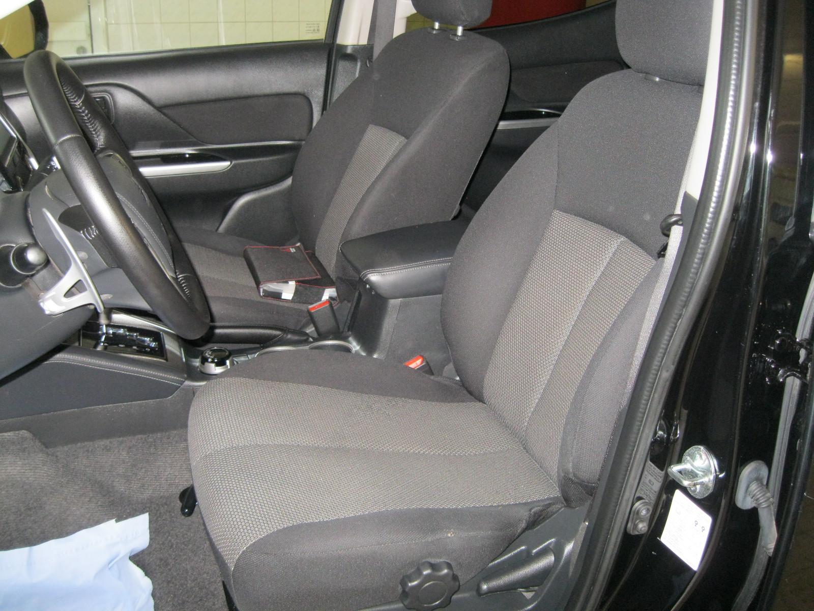 Mitsubishi L200 Doppelkabine Select 4WD - 3,1t Anhängelast