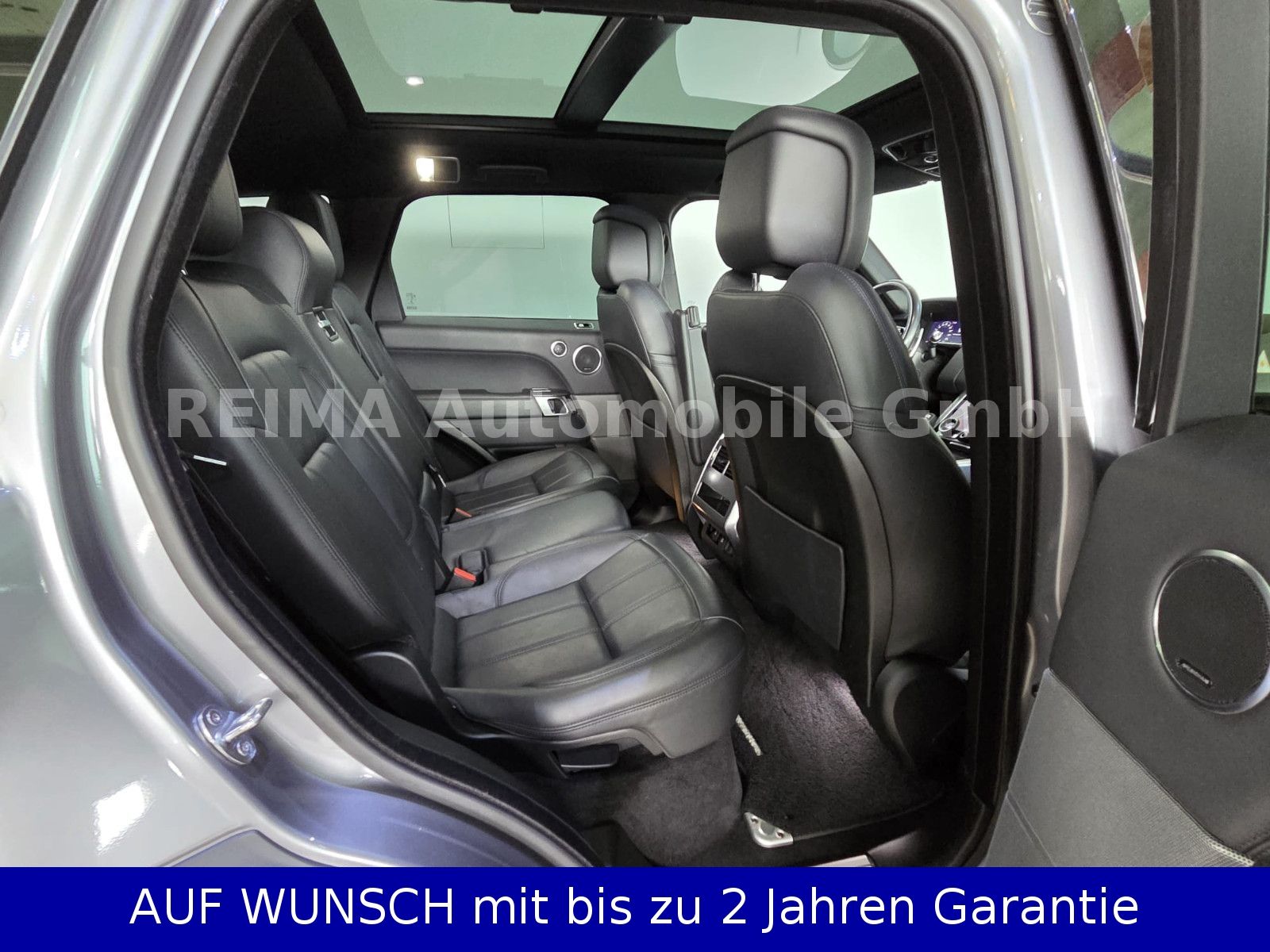 Fahrzeugabbildung Land Rover Range Rover Sport HSE P 400E Hybrid, Matrix
