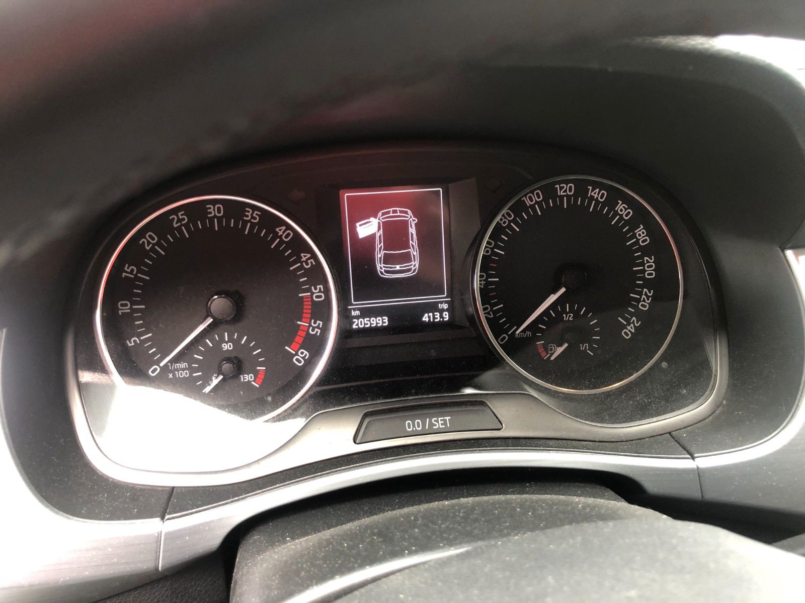 Fahrzeugabbildung SKODA Fabia Combi Drive leichter Seitenschaden