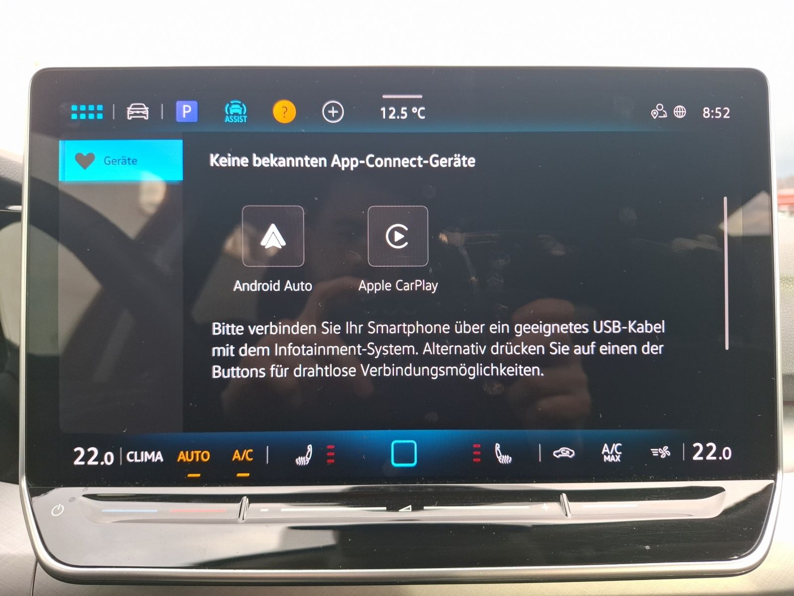 Fahrzeugabbildung Volkswagen Golf VIII Variant TSI Life STH LED Navi ACC HUD