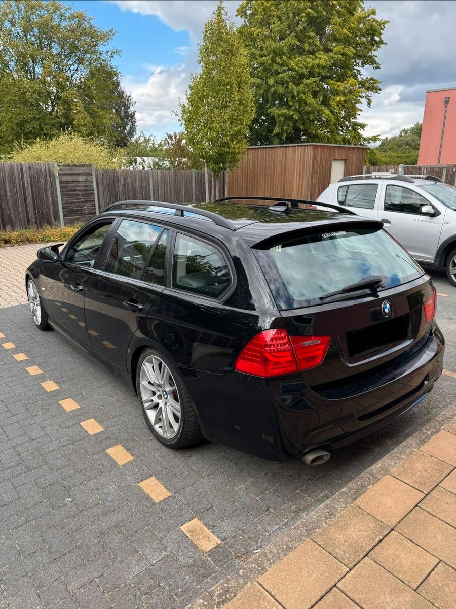 BMW 320 2009 — photo 5