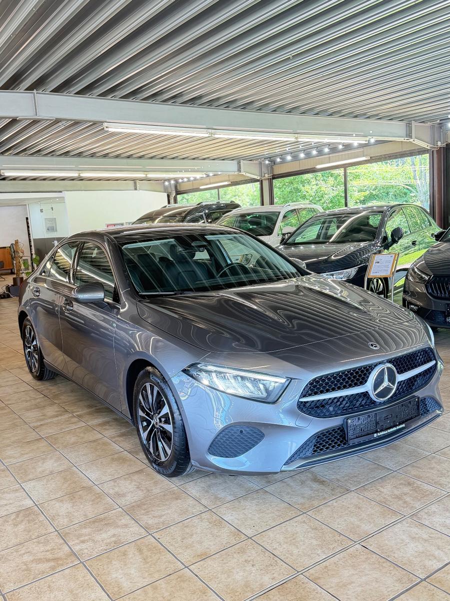 Mercedes-Benz A-Class Limousine*Led*Camera*Automatik*, миниатюра 12