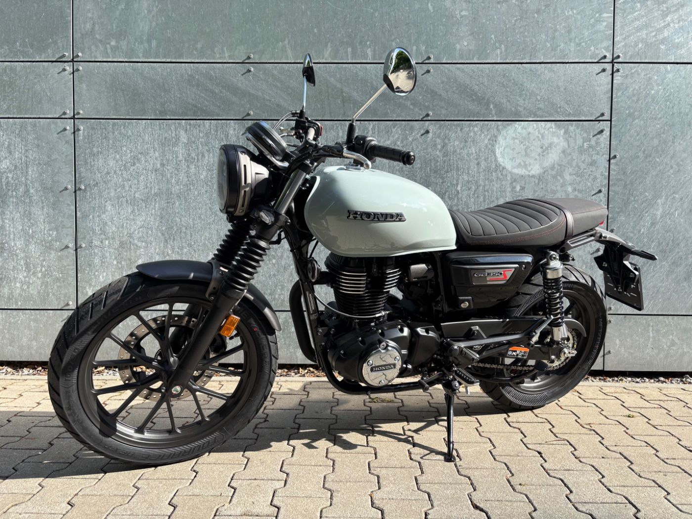 Fahrzeugabbildung Honda GB 350 S 6 Jahre Garantie