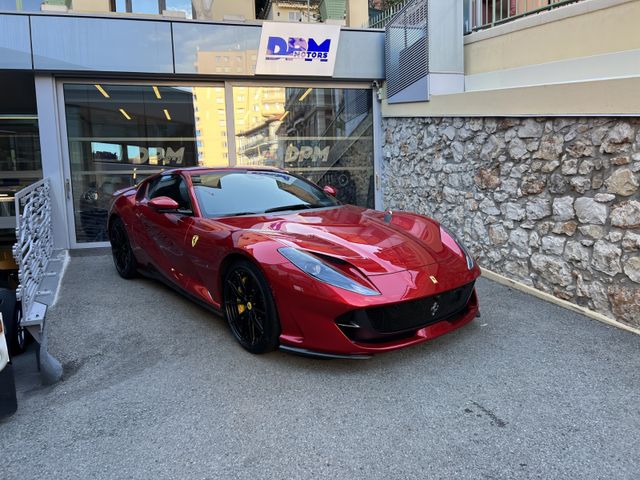 Ferrari 812 6.5 V12 Superfast DCT F1