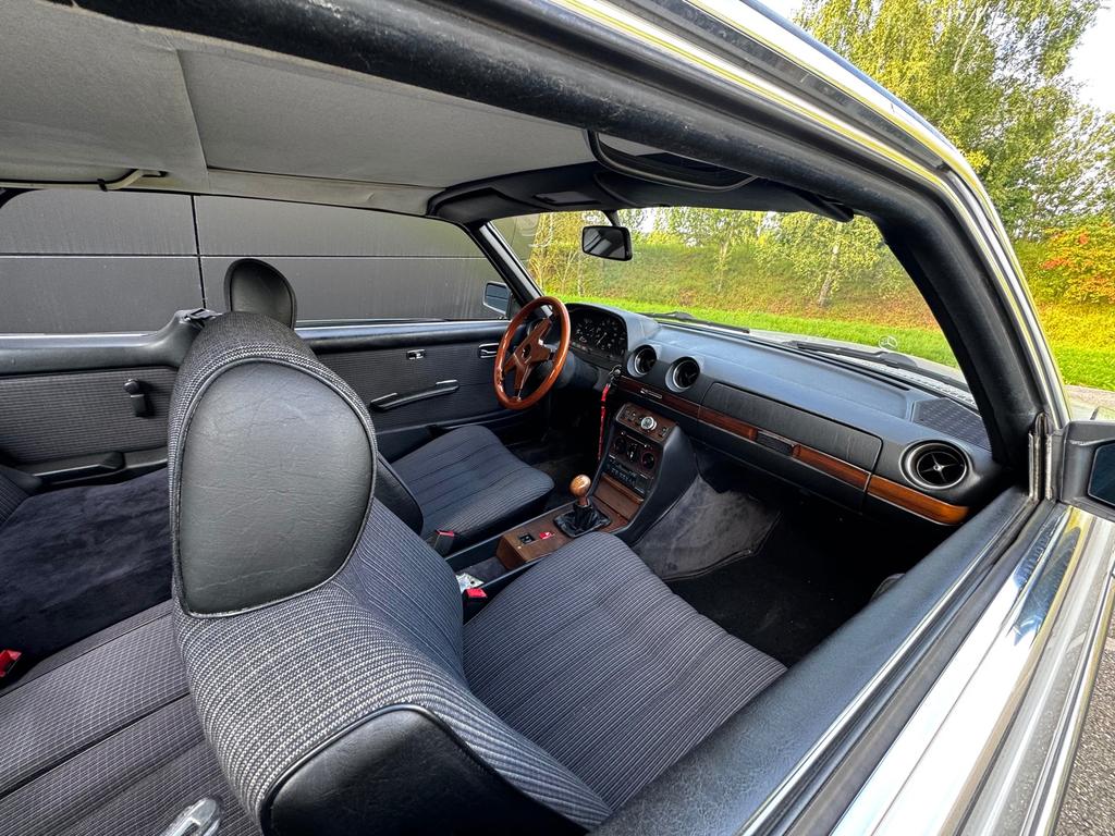 Mercedes-Benz CE 230