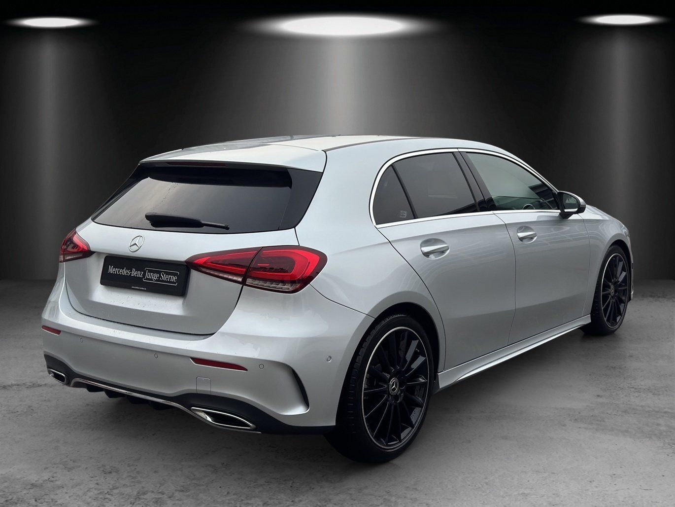 Fahrzeugabbildung Mercedes-Benz A 250 AMG HighEndMBUX Business DISTRO Kamera DAB