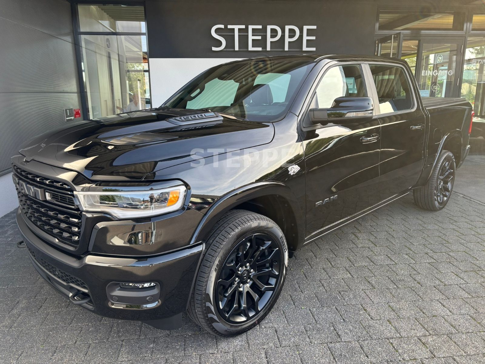Dodge 2026 RAM 1500 Limited Night 5,7LV8 MultiTailgate
