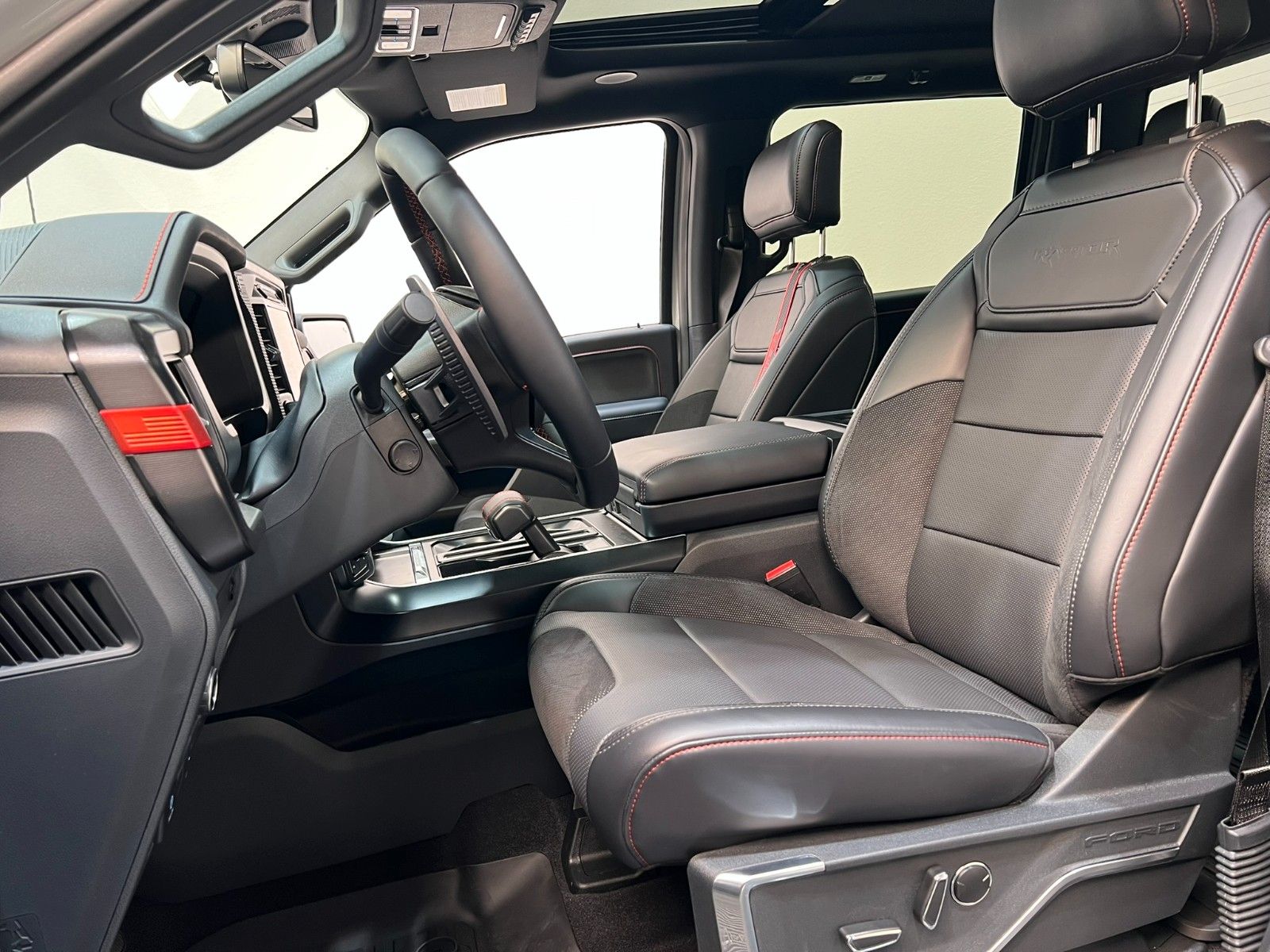 Fahrzeugabbildung Ford F-150 RAPTOR  EcoBoost®  3.5L V6 *MY26*