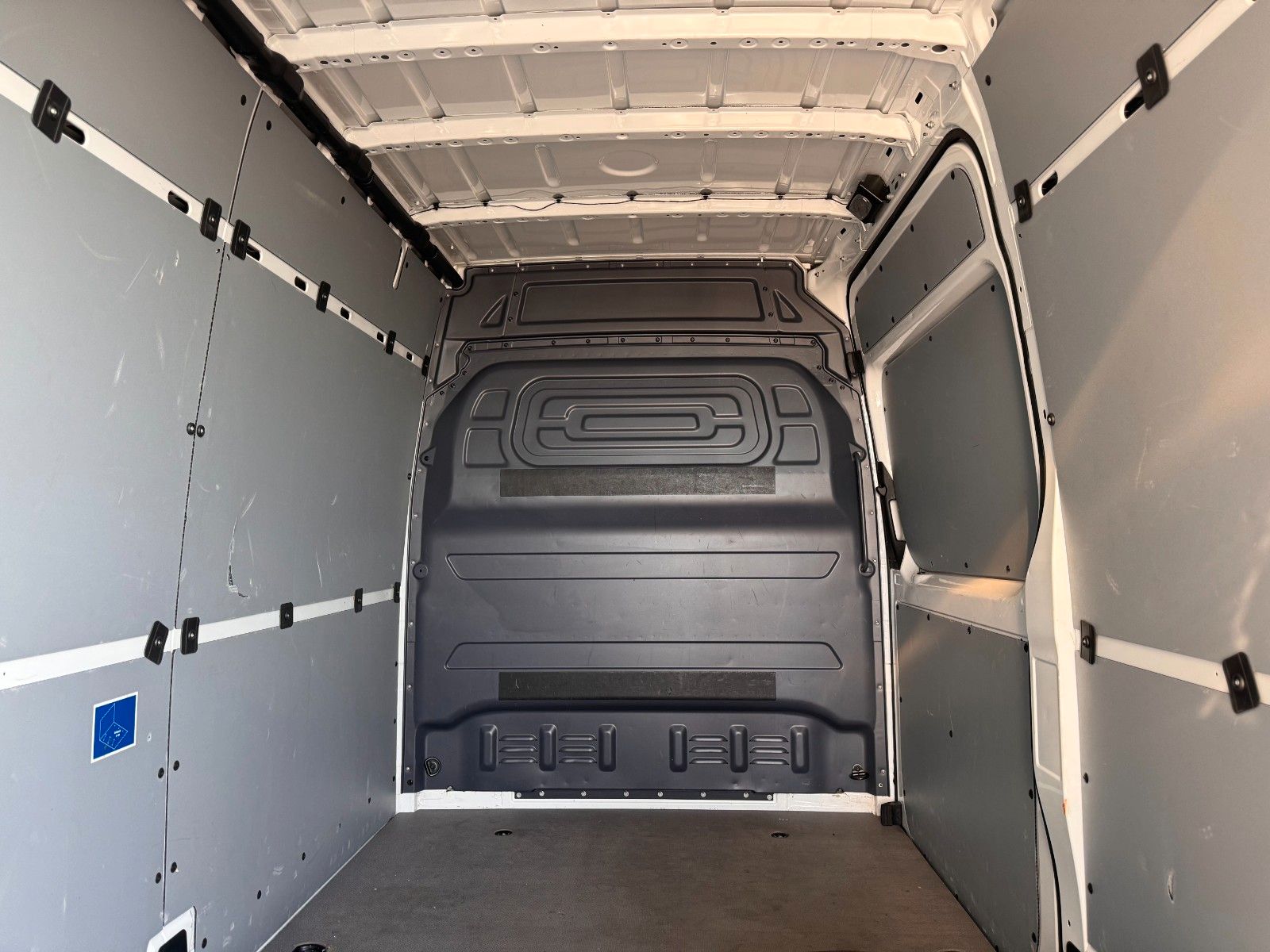 Fahrzeugabbildung Mercedes-Benz eSprinter 312 Klima Kamera