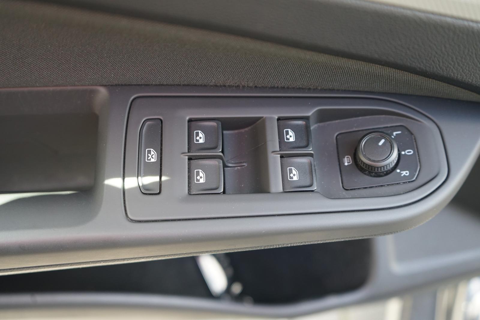 Volkswagen Golf VIII Variant 1.0 TSI LED Sitzheizung AHK, миниатюра 26