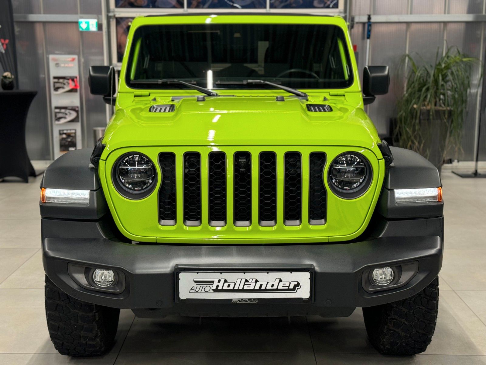 Fahrzeugabbildung Jeep Wrangler Unlimited 2.0 Rubicon "Softtop Sky One"