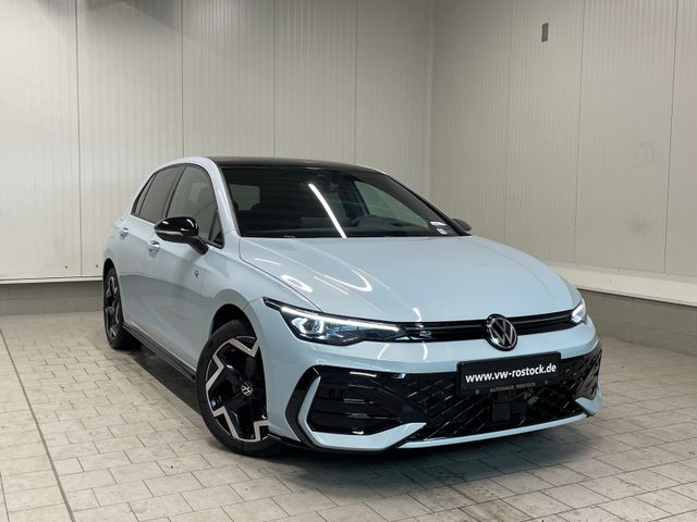 Golf VIII R-Line 2.0 TDI DSG IQ.LIGHT PANO NAVI