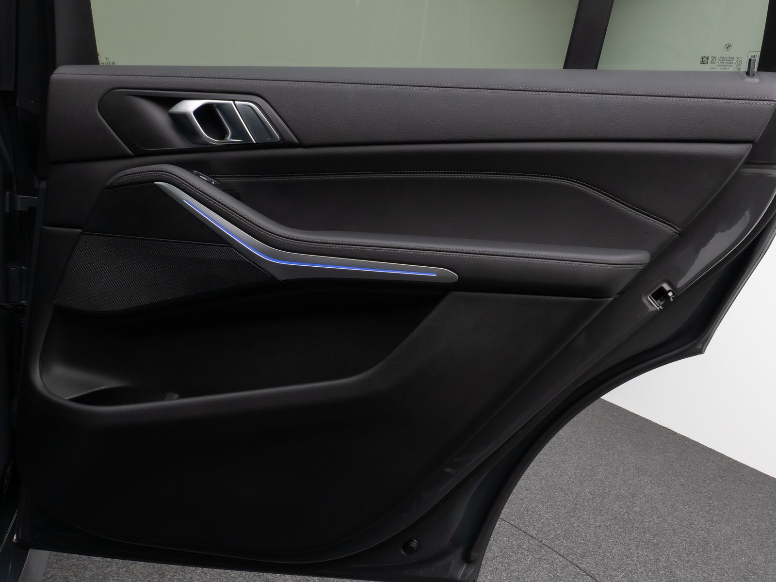Fahrzeugabbildung BMW X7 xD40d M Sport Panorama 360° SoftCL HUD DAB