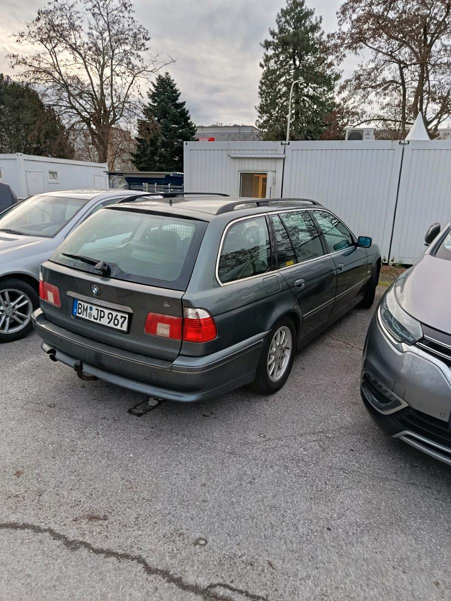 BMW 525 2004 — photo 10