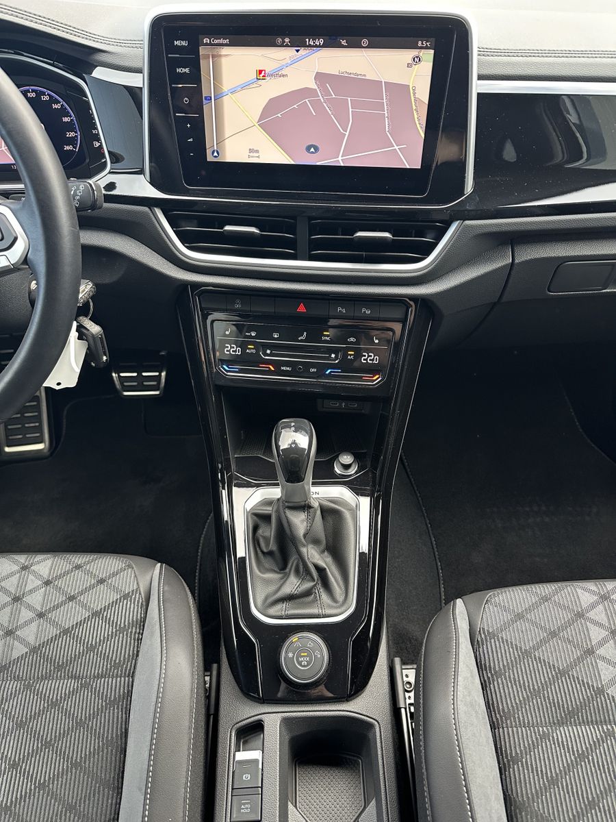 Fahrzeugabbildung Volkswagen T-Roc 2.0 TDI R-Line 4Motion NAV+LED+V-COCK+KAM