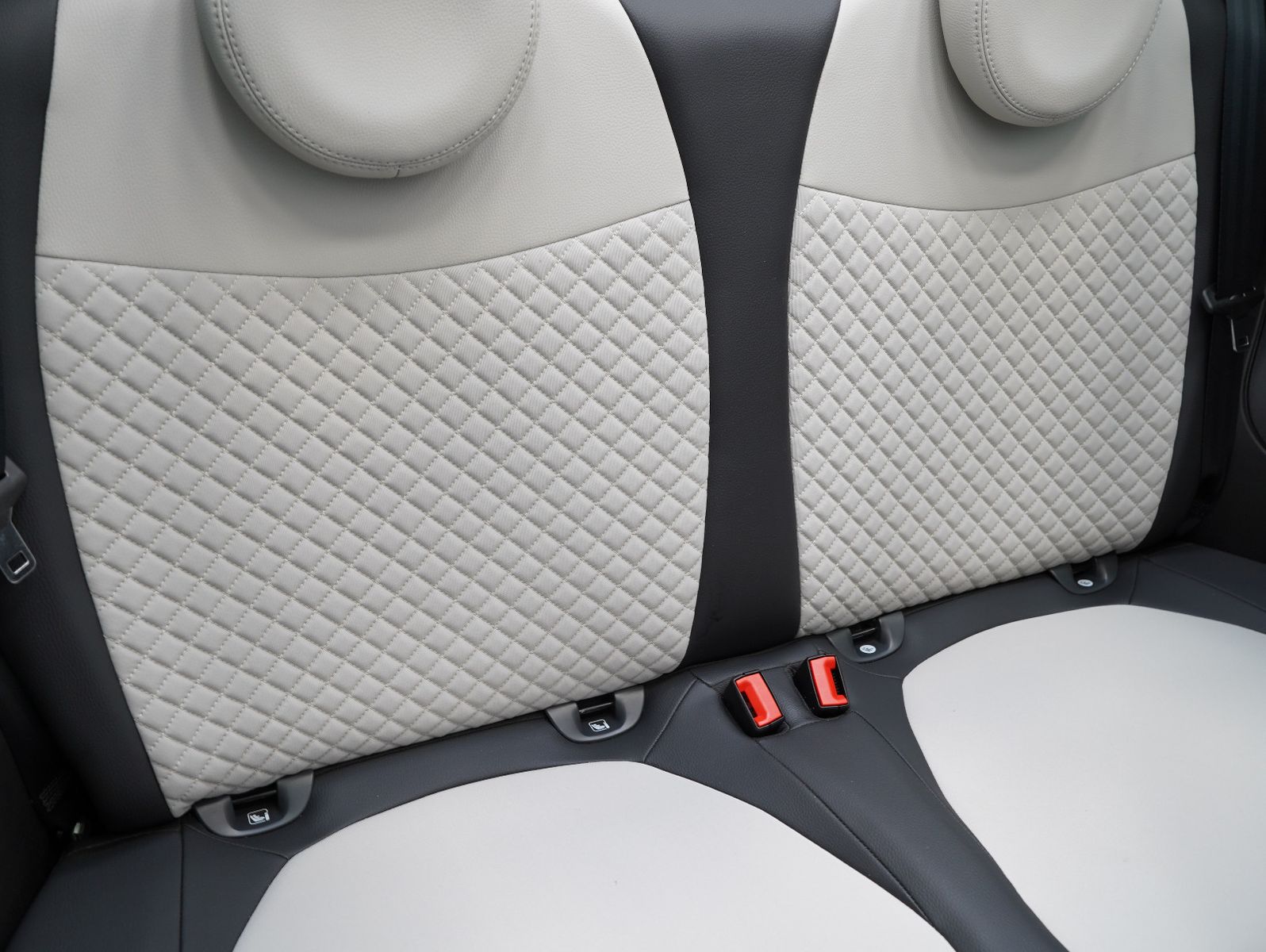 Fahrzeugabbildung Fiat 500C Dolcevita Cabrio