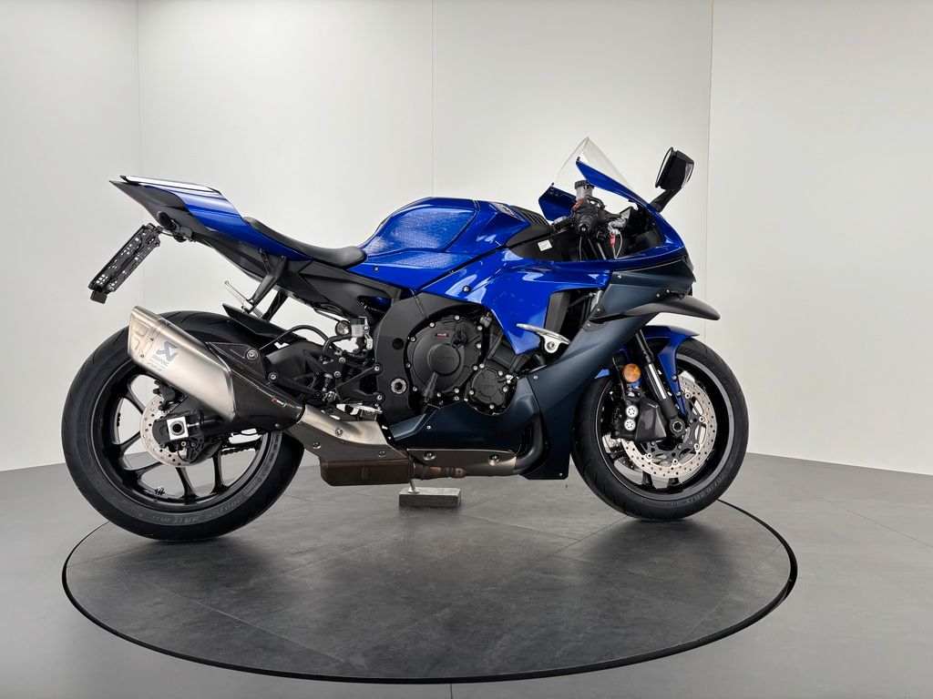 Fahrzeugabbildung Yamaha YZF-R1 *NEUWERTIG *WINGLETS *UNFALLFREI
