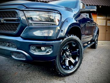 Dodge RAM - 4