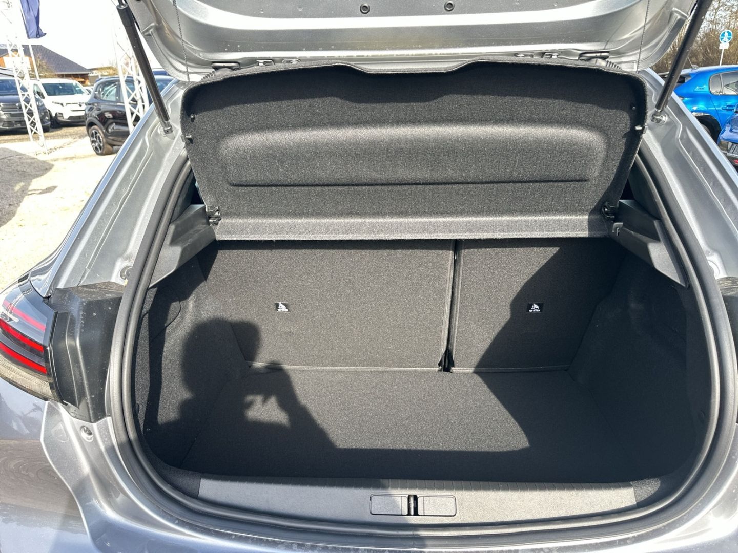 Peugeot 208 - Bild 5