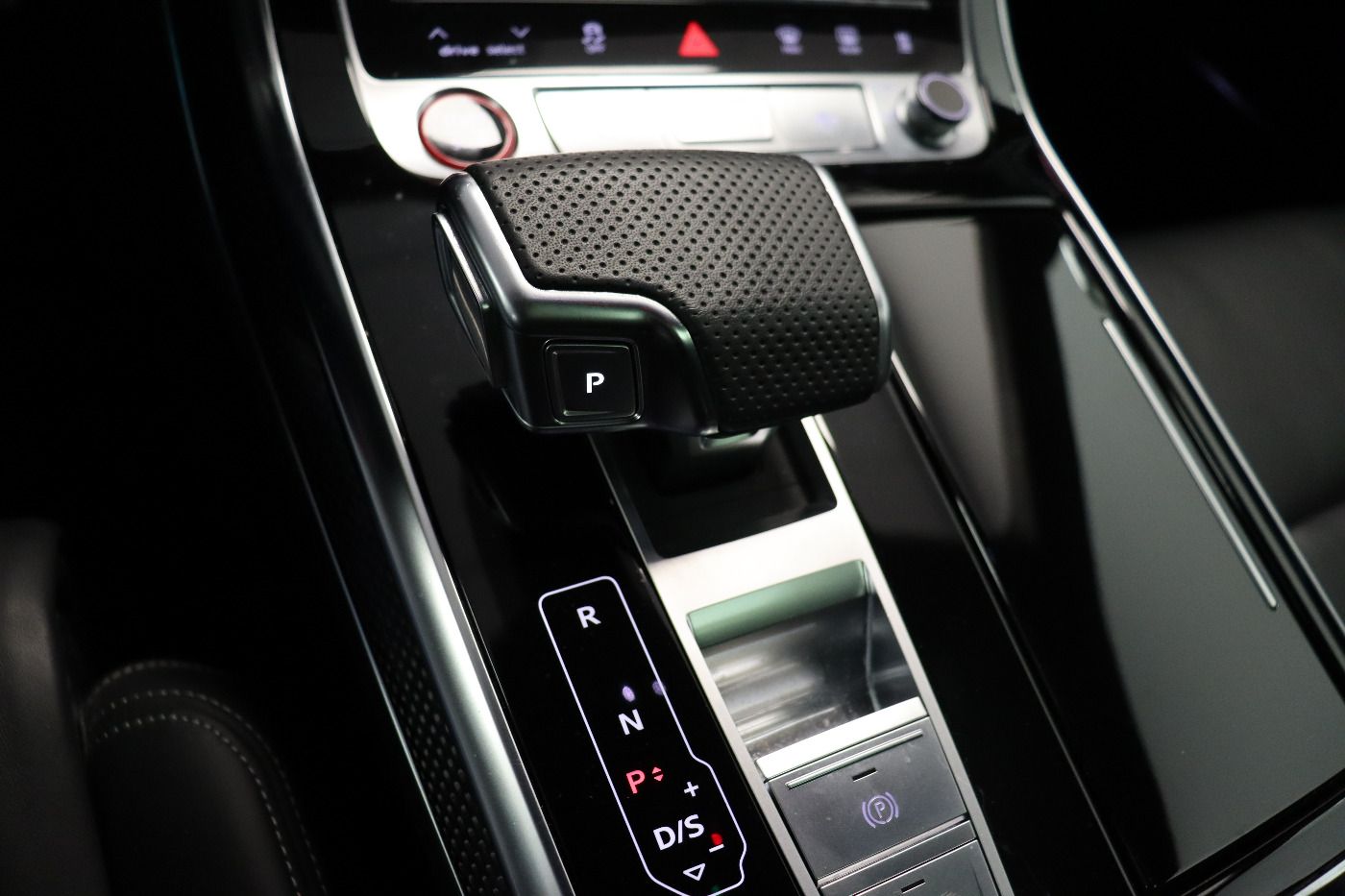 Audi SQ8 - Bild 12
