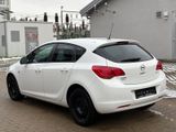 Opel Astra J Lim. 5-trg. 1.7 CDTI Design Edition - Opel Astra: 7 Cdti