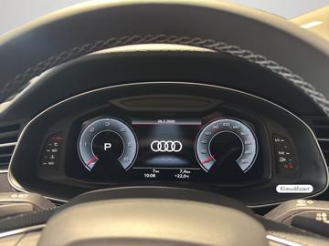  AUDI Q8 — миниатюра 11