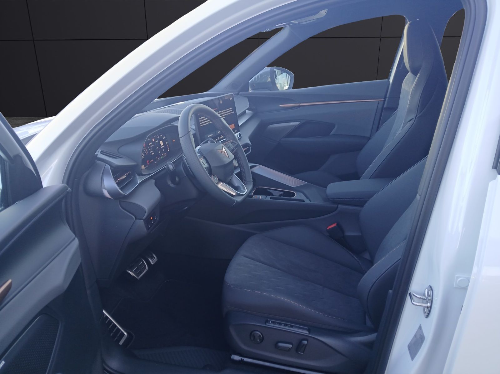 Fahrzeugabbildung CUPRA Terramar VZ 2.0 TSI AHK Sennh. Int.DriveXL