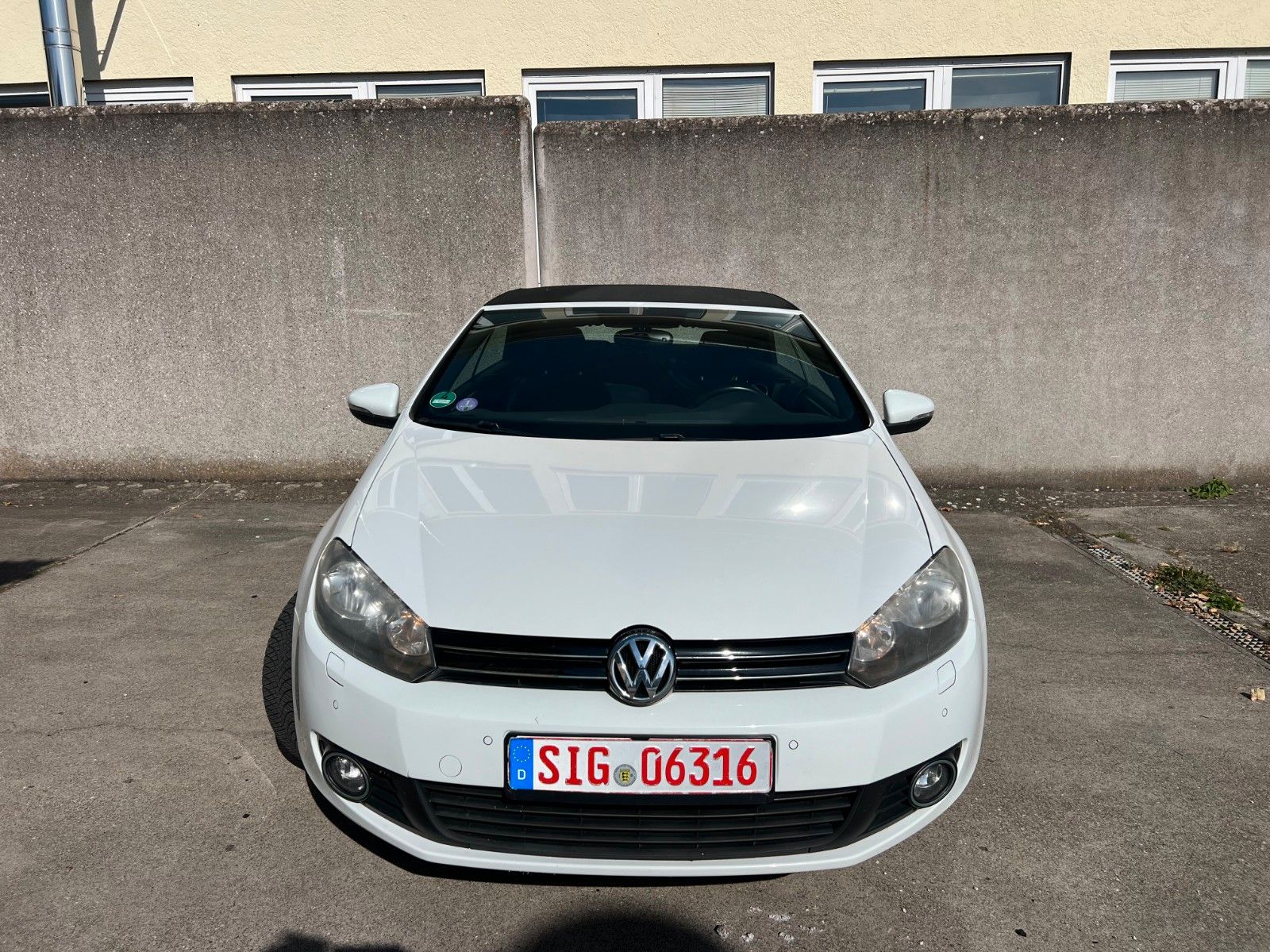 Volkswagen Golf VI Cabriolet Life/NAVI/SITZHEIZUNG/ALU18"