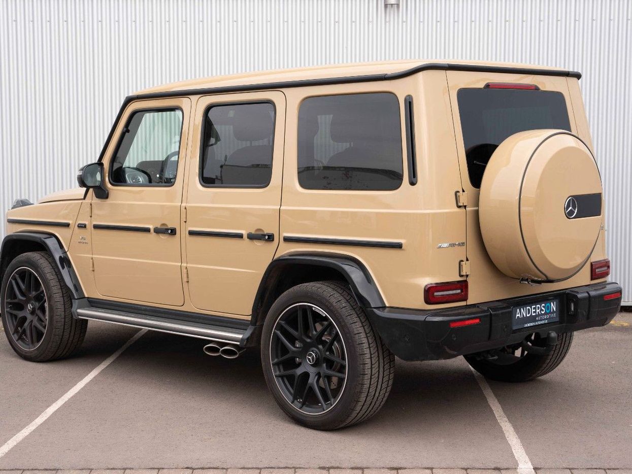 Fahrzeugabbildung Mercedes-Benz G 63AMG INDIVIDUAL BURM PANO 360° 22"AMG NIGHT