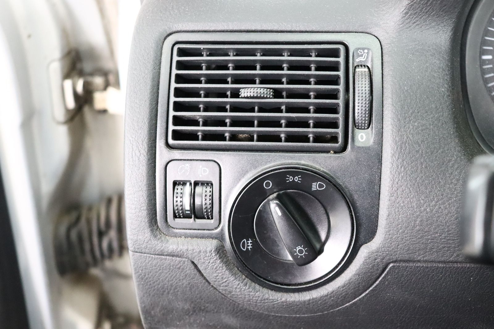 Fahrzeugabbildung Volkswagen Golf Variant 2.0 * Klimaautom. * AHK