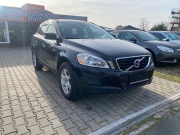 Fahrzeugabbildung Volvo XC60 2.0 2WD *SHZ*Bluetooth*AHK*Tempomat*