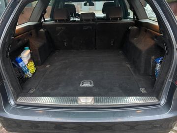 Mercedes E 200 - 8