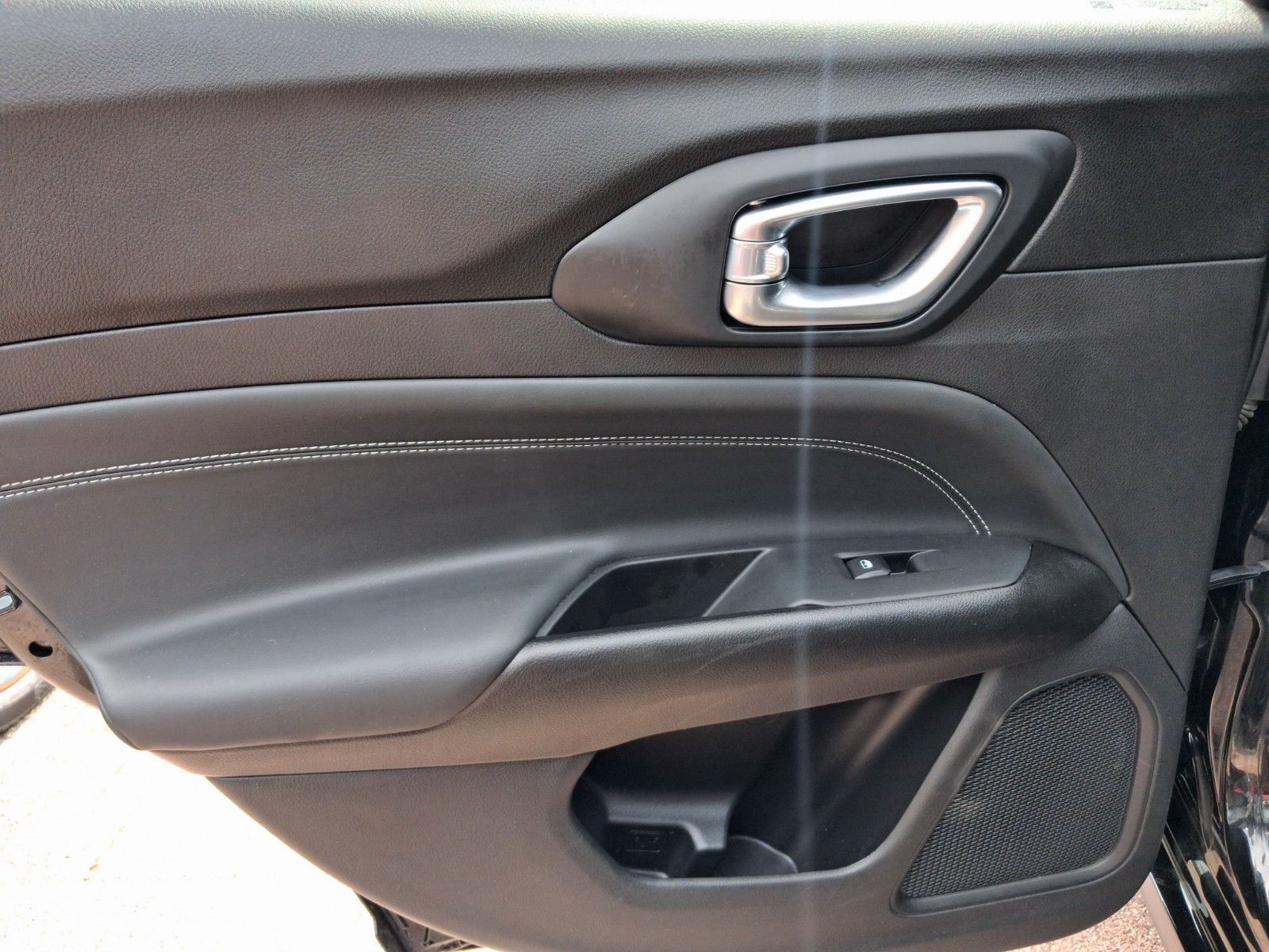 Fahrzeugabbildung Jeep Compass S Plug-In Hybrid 4WD Leder