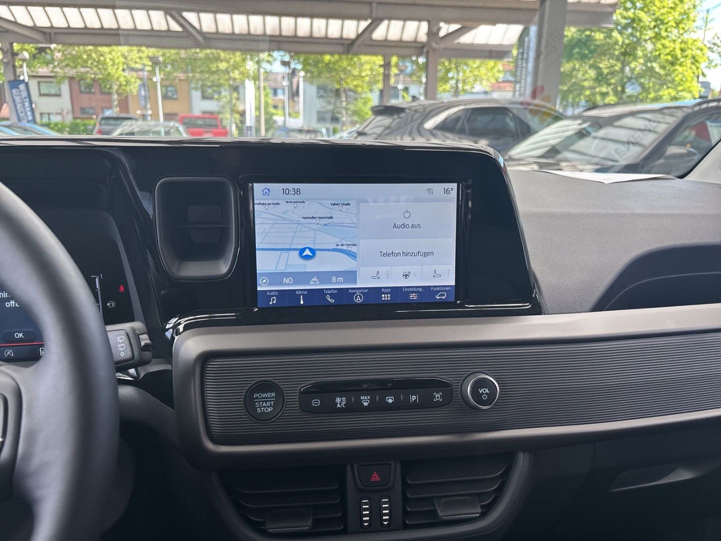 Fahrzeugabbildung Ford Tourneo Courier Titanium Navi ACC Klimaautom Len