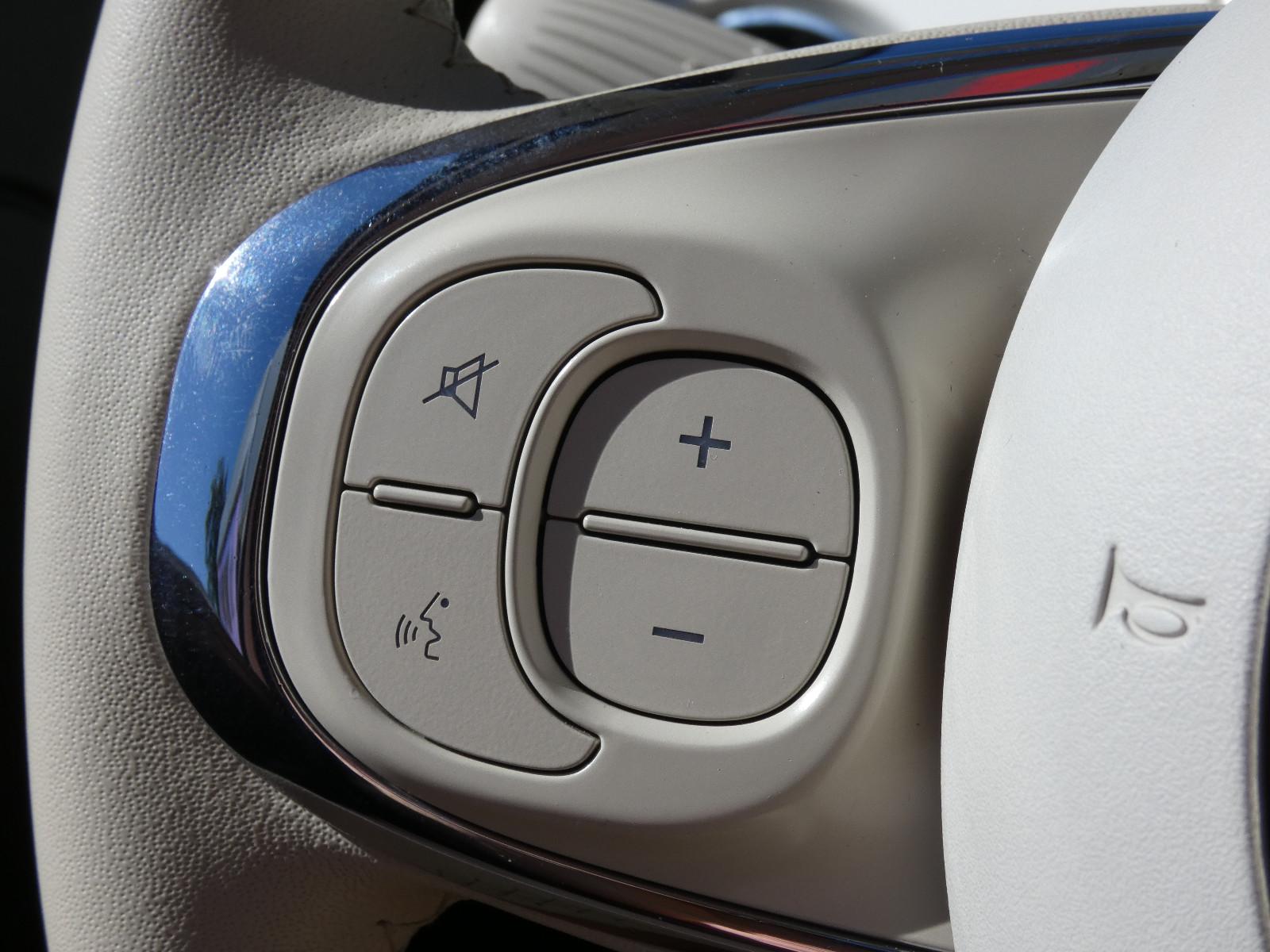 Fiat 500 Anniversario Glas-Schiebedach LED NAVI PDC