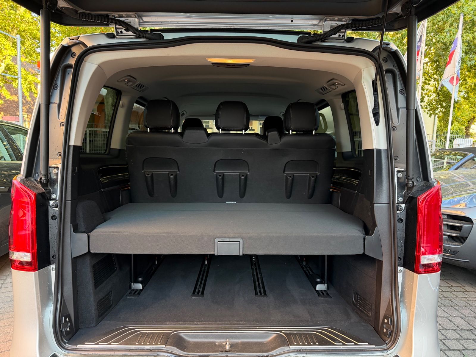 Mercedes-Benz V 250d AVANTGARDE EDITION 4MATIC Leder Burmester foto 8