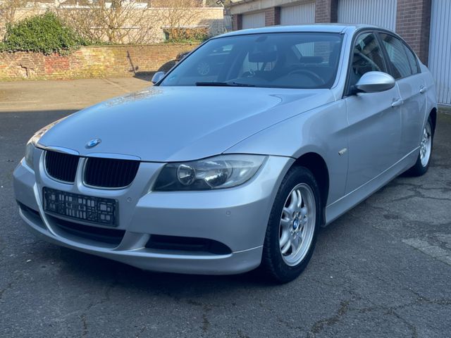 BMW 318 Baureihe 3 Lim. 318i Automatik TÜV Neu