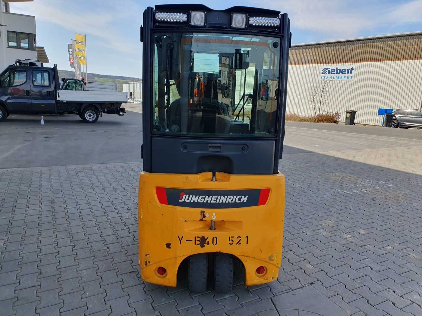 Fahrzeugabbildung Jungheinrich EFG 215 / Triplex: 4.35m! / SS / nur 2.054h!