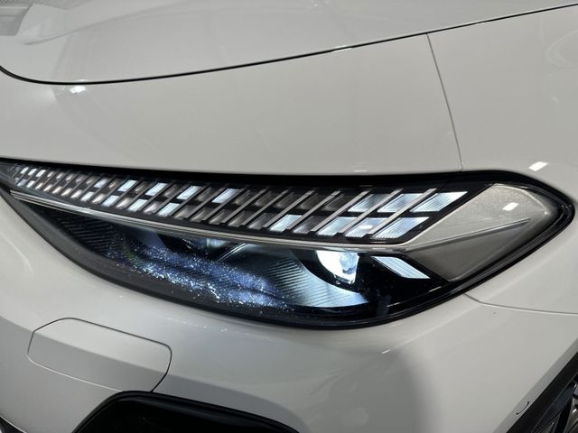 A5 Avant e-hybrid e-HYBRID S-LINE edition one QU