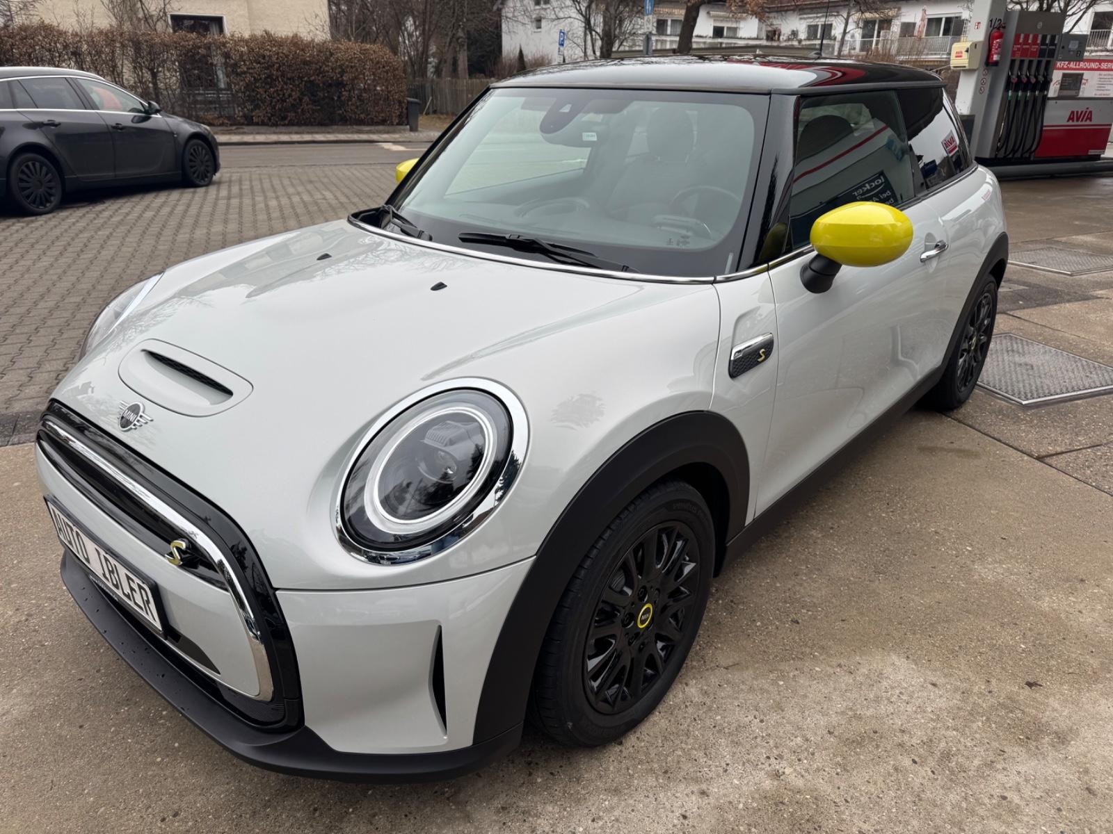 MINI COOPER SE Mini 3-trg. Cooper SE ClassicTrimLeder