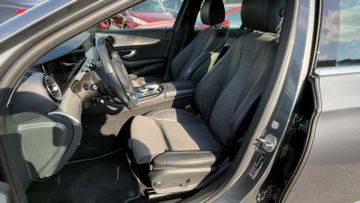 Mercedes E 200 - 12