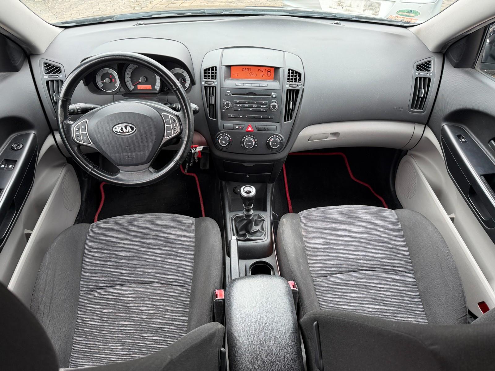 Kia cee'd 1,6i Klimaanlage,AHK