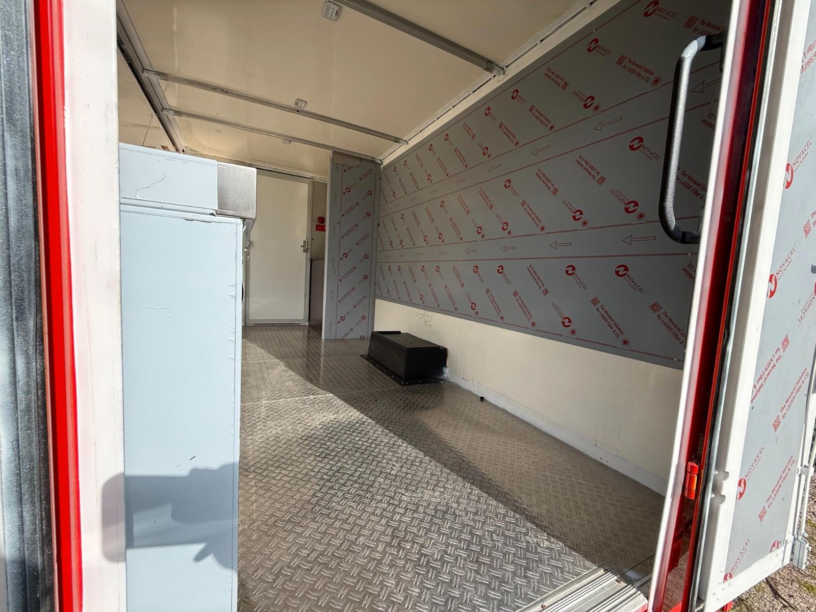 Iveco Han Foodtruck & Imbisswagen & Verkaufswagen