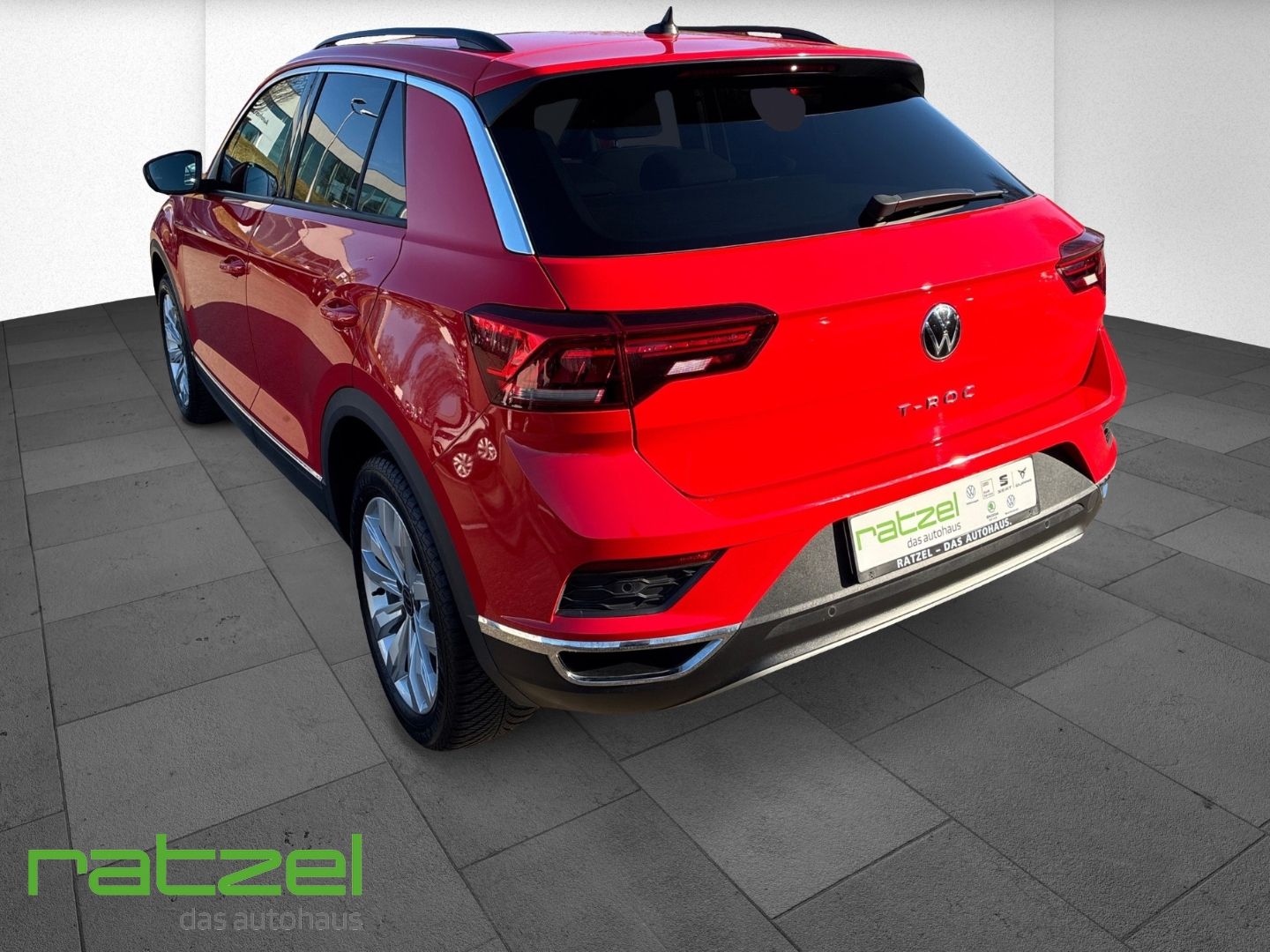 Fahrzeugabbildung Volkswagen T-Roc 1.5 TSI DSG Sport DSG Navi Standh. Schiebe