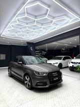 Audi A1 1.0 TFSI ultra Admired - Audi A1: Admired