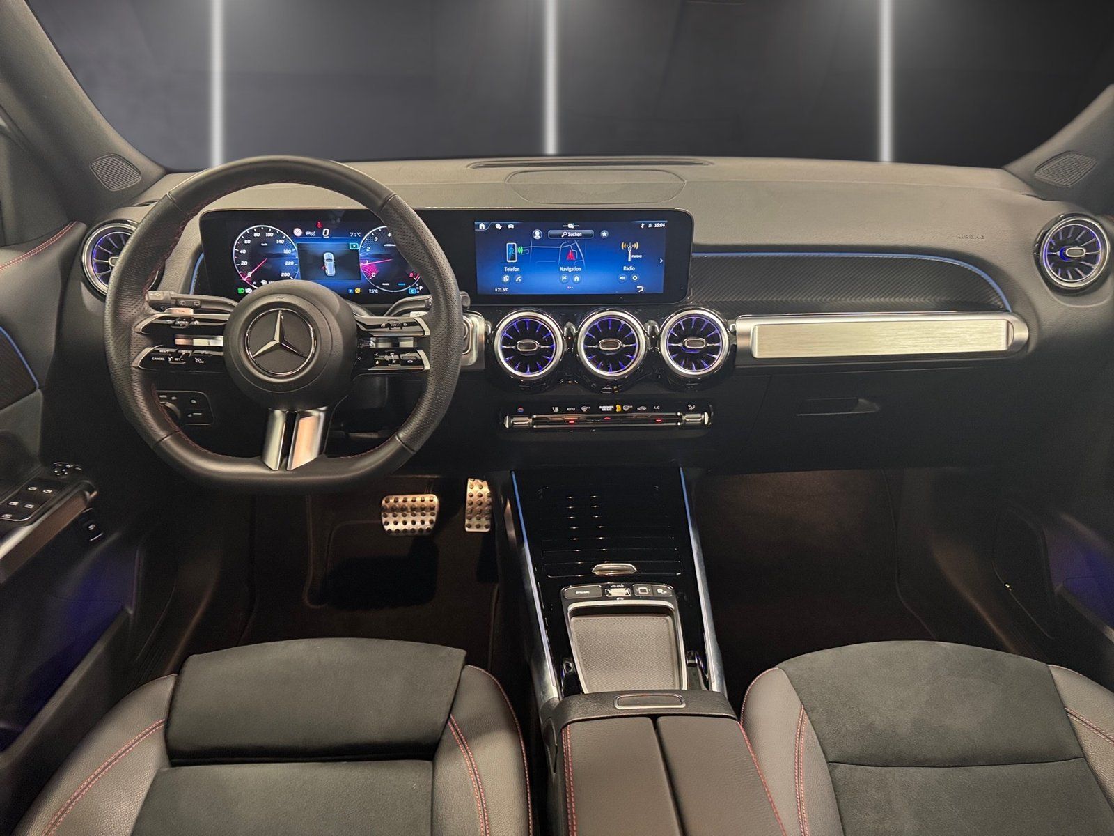 Fahrzeugabbildung Mercedes-Benz GLB 200 AMG Line*AHK*Distronic*MultiBeam*Kamera*