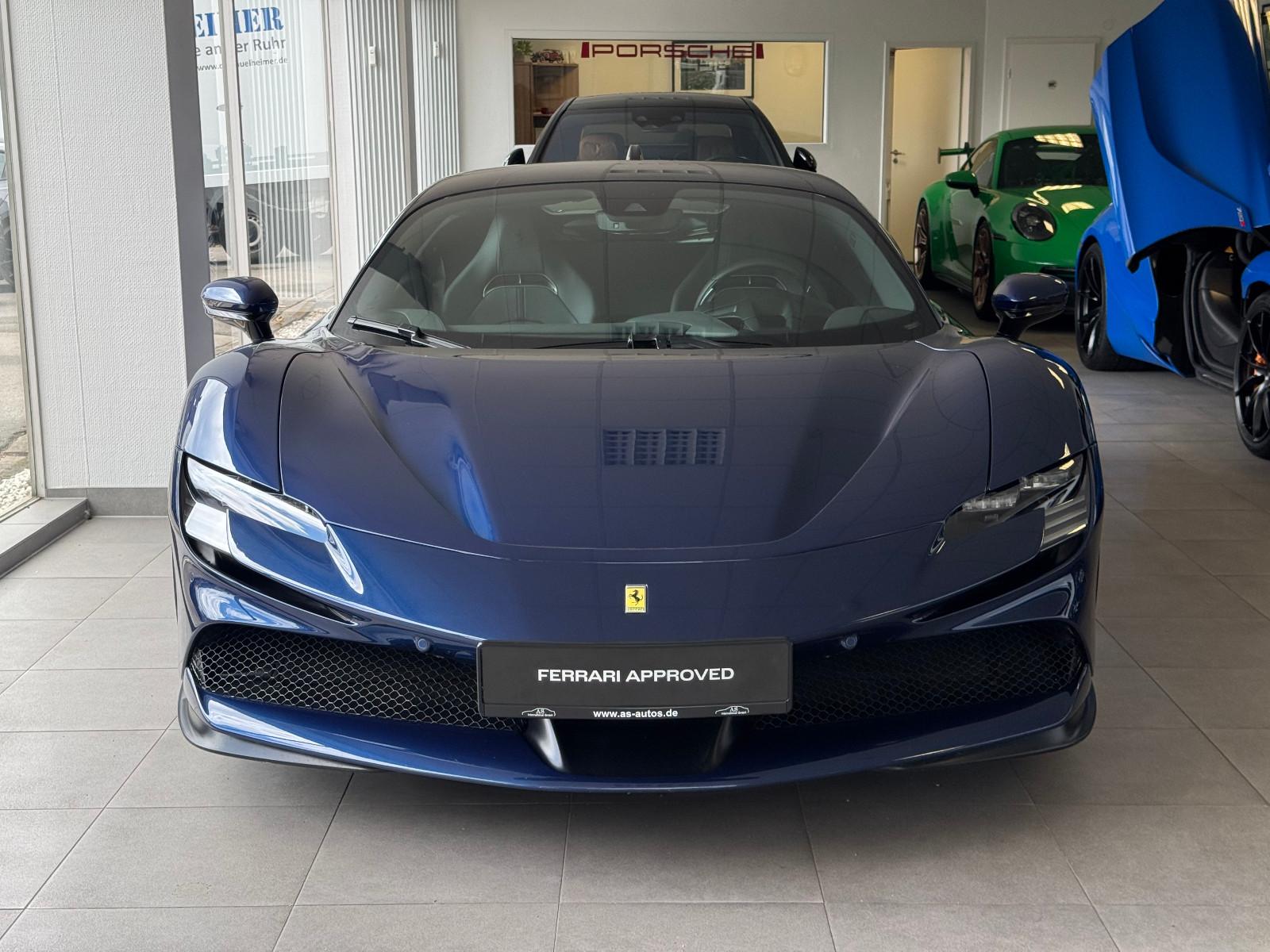 Ferrari SF90 Stradale Two-Tone Lift JBL CarPlay Approved