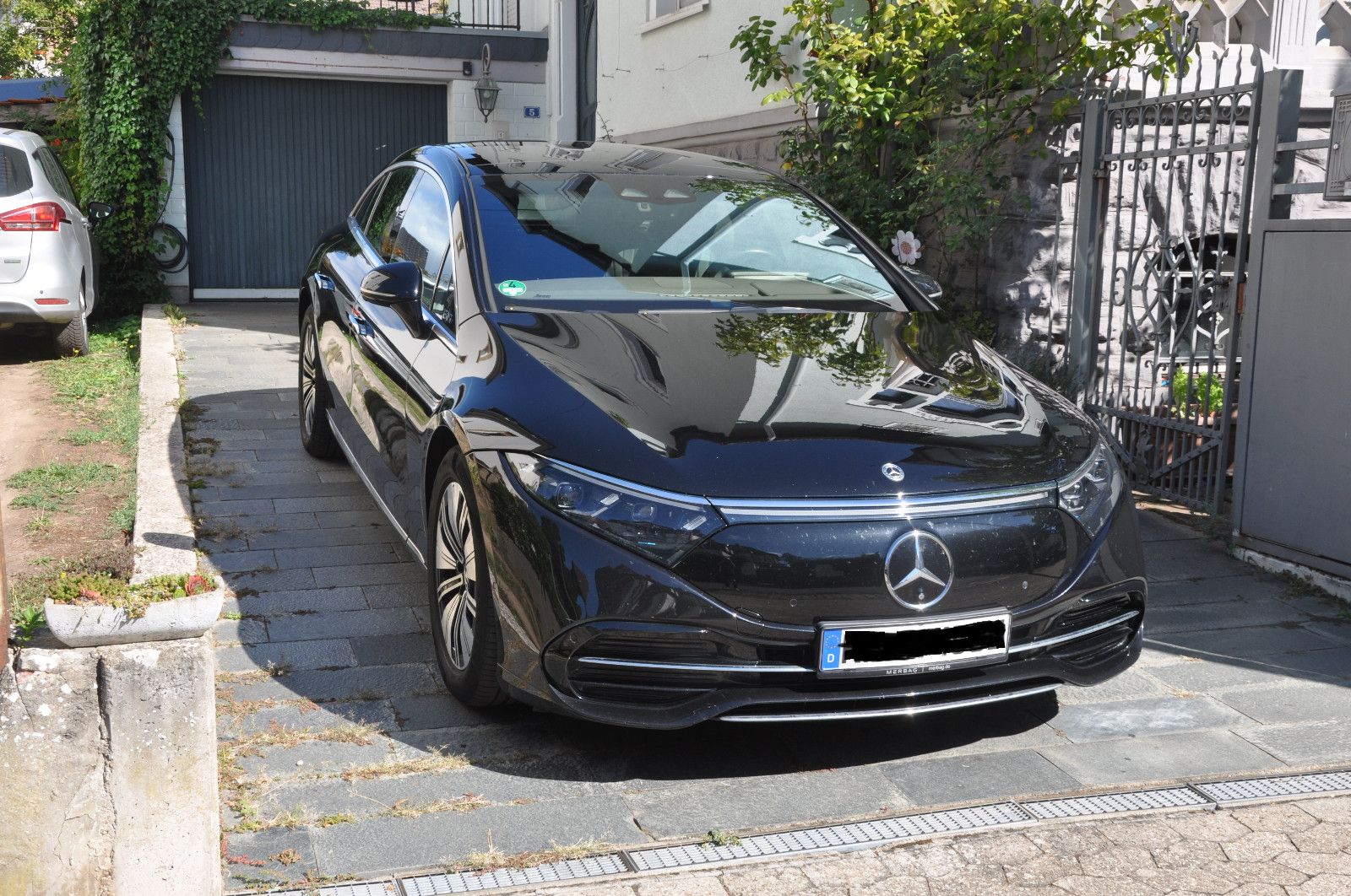 Mercedes-Benz EQS 450