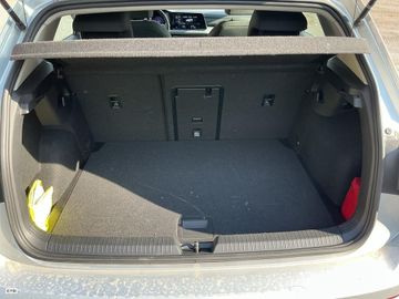 Volkswagen Golf - 6